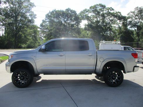 Used 2010 Toyota Tundra Limited image 27