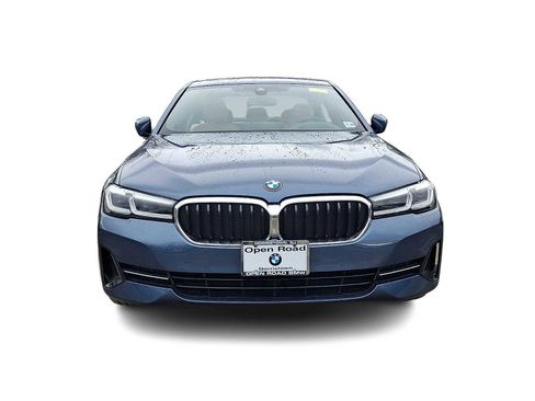 Certified 2023 BMW 530i xDrive w/ Premium Package image 2