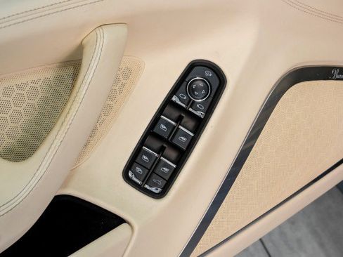 Used 2010 Porsche Panamera Turbo AWD/4WD image 46