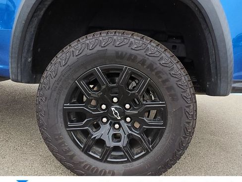Used 2023 Chevrolet Colorado Trail Boss w/ Advanced Trailering Package AWD/4WD image 9