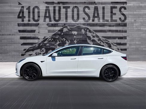 Used 2021 Tesla Model 3 Standard Range Plus RWD image 10