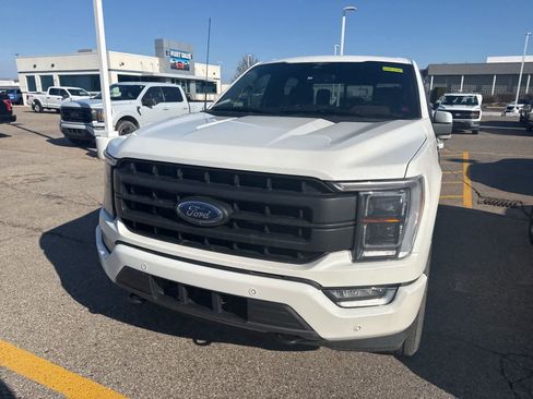 Used 2023 Ford F150 Lariat w/ Equipment Group 502A High image 3