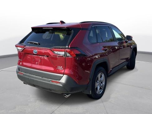 Certified 2022 Toyota RAV4 XLE image 4