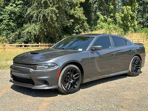 Used 2020 Dodge Charger GT RWD image 4