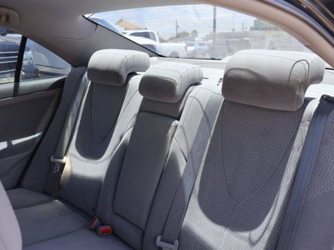Used 2011 Toyota Camry LE FWD image 24