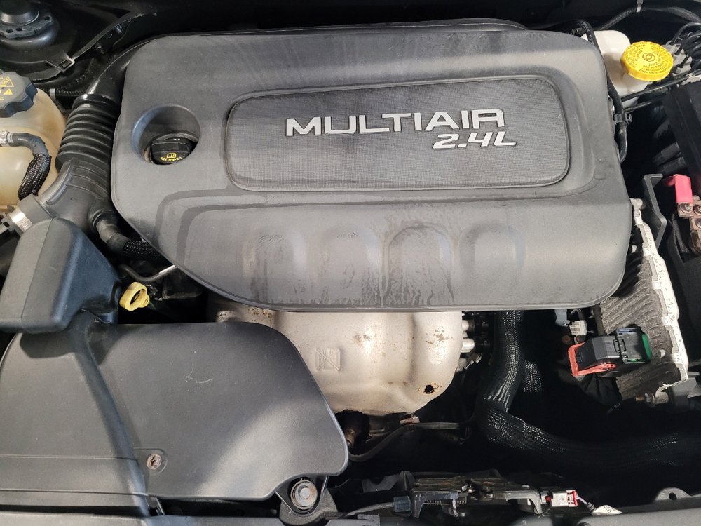 Used 2015 Jeep Cherokee Latitude AWD/4WD image 30