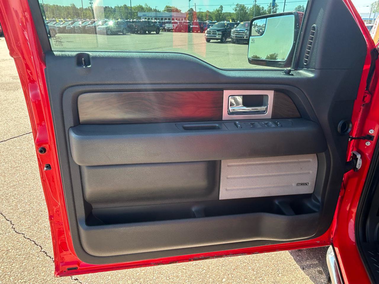Used 2012 Ford F150 Lariat w/ Lariat Plus Pkg AWD/4WD image 14