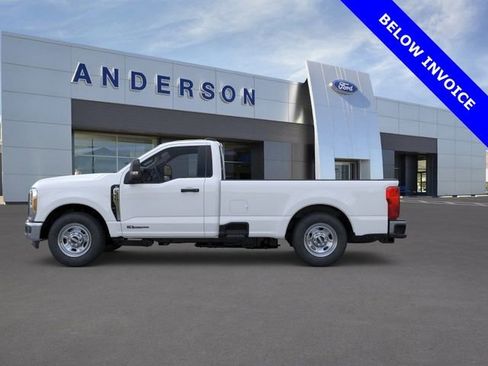 New 2026 Ford F350 XL w/ XL Chrome Package image 3