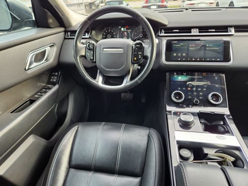 Used 2018 Land Rover Range Rover Velar S image 13