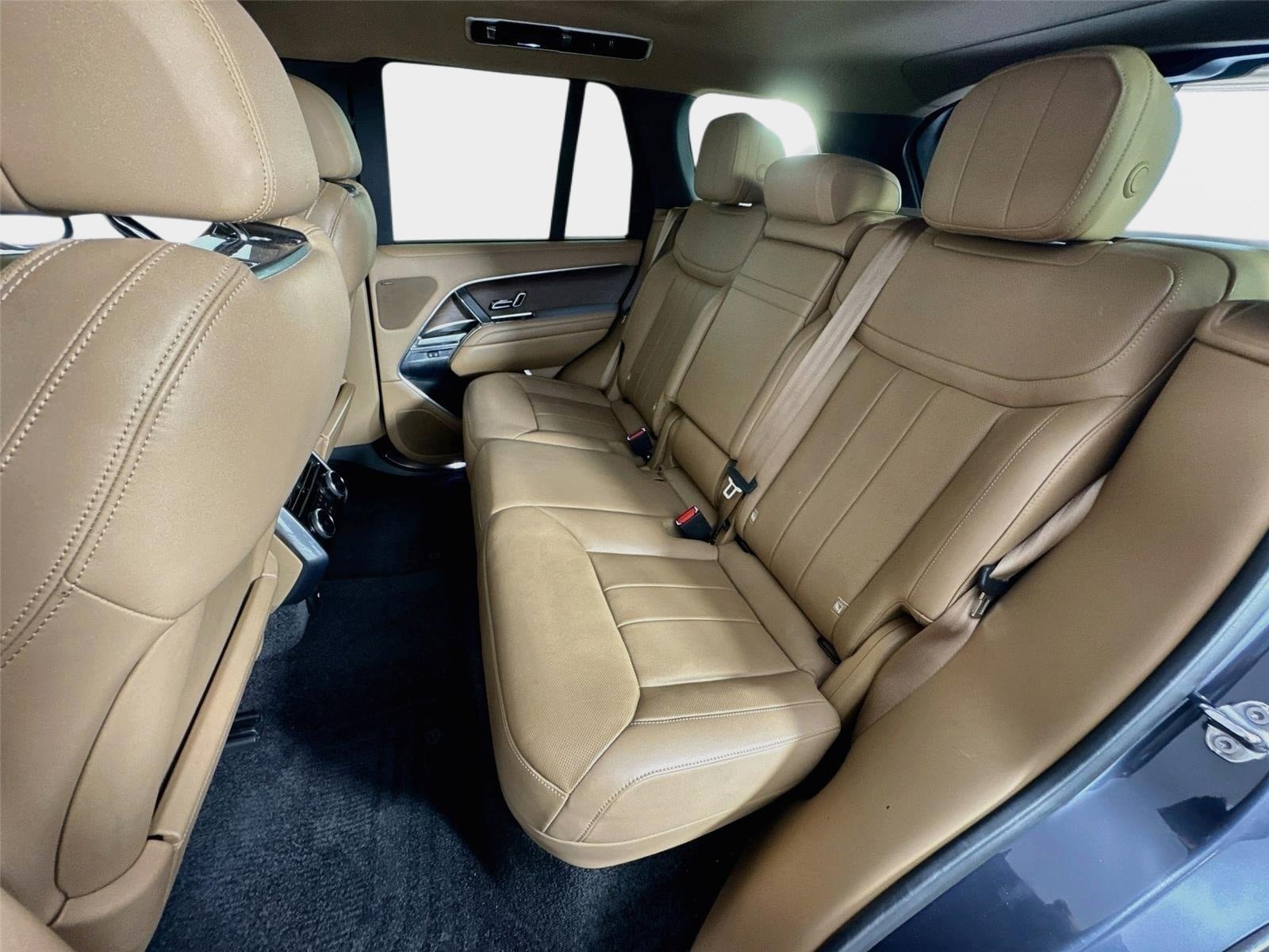 Used 2024 Land Rover Range Rover SE AWD/4WD image 24