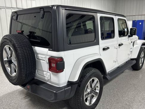 Used 2020 Jeep Wrangler Unlimited Sahara w/ Dual Top Group AWD/4WD image 7