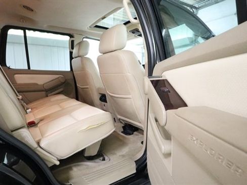 Used 2007 Ford Explorer Limited RWD image 11