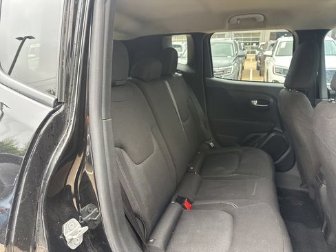Used 2020 Jeep Renegade Sport FWD image 16