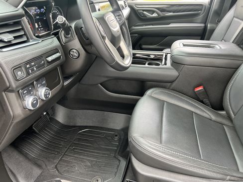Used 2021 GMC Yukon Denali AWD/4WD image 15