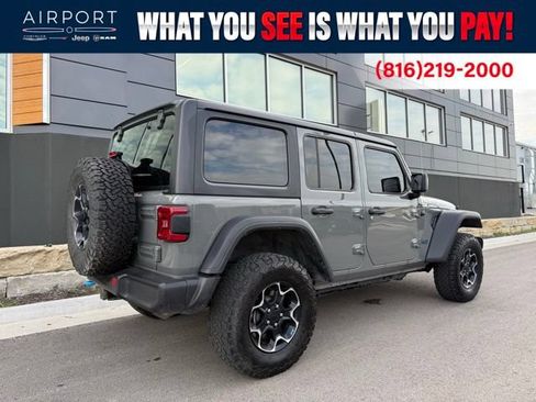 Used 2022 Jeep Wrangler Unlimited Rubicon 4xe AWD/4WD image 3