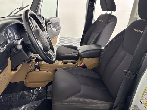 Used 2014 Jeep Wrangler Unlimited Rubicon w/ Max Tow Package image 20