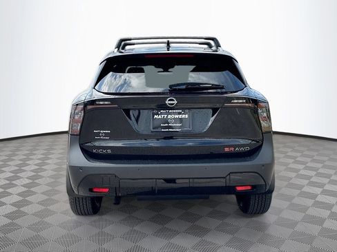 Used 2025 Nissan Kicks SR image 6