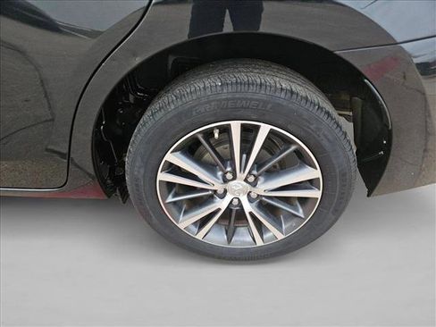 Used 2019 Toyota Corolla LE w/ LE Premium Package image 9