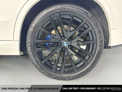 Used 2022 BMW X5 xDrive40i w/ M Sport Package AWD/4WD image 32