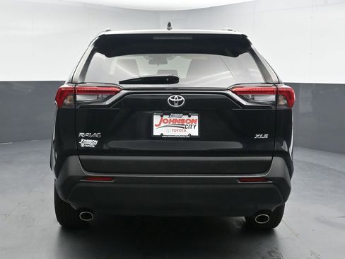 Used 2023 Toyota RAV4 XLE FWD image 7