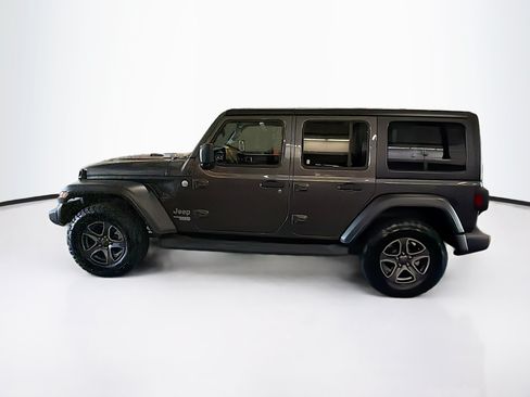Used 2018 Jeep Wrangler Unlimited Sport S AWD/4WD image 4