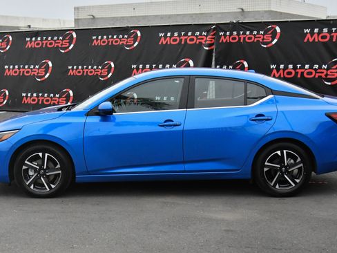 Used 2024 Nissan Sentra SV image 4
