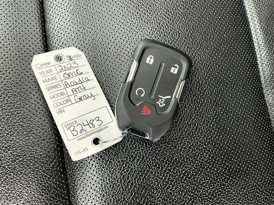 Used 2023 GMC Acadia AT4 w/ Technology Package AWD/4WD image 36