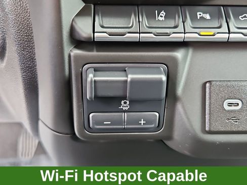 Used 2024 Chevrolet Silverado 2500 Custom w/ Custom Value Package image 19