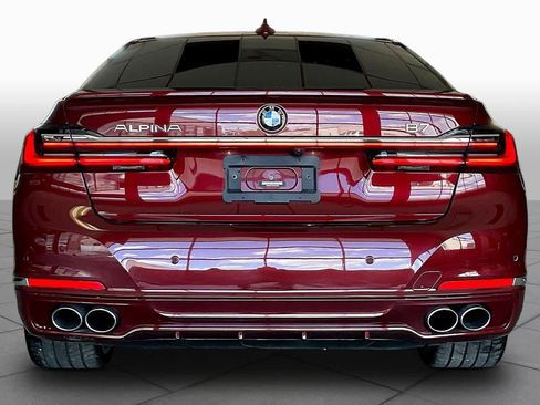 Used 2022 BMW ALPINA B7 xDrive w/ Luxury Rear Seating Package image 4