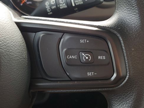 Used 2019 Jeep Wrangler Unlimited Sport image 16