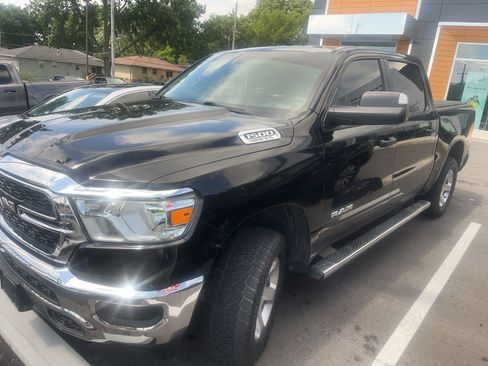 Used 2019 RAM 1500 Tradesman AWD/4WD image 4