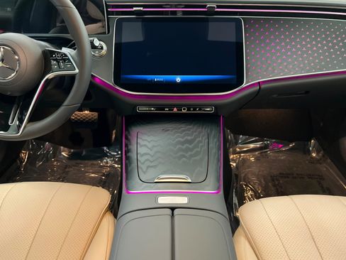 New 2026 Mercedes-Benz E 450 4MATIC Sedan image 13