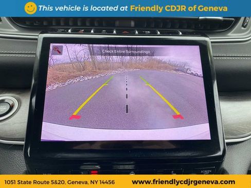 Used 2023 Jeep Grand Cherokee L Limited image 19