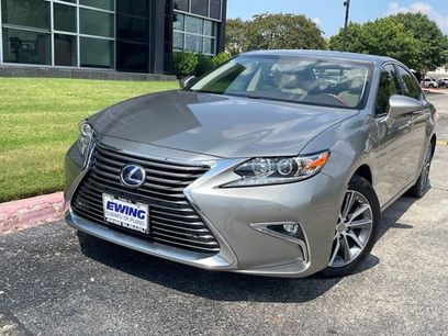 Used 2016 Lexus ES 300h
