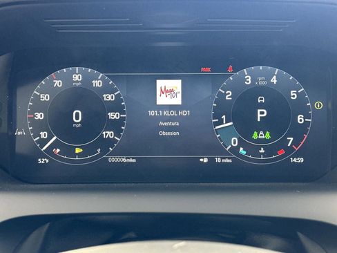 Certified 2025 Land Rover Discovery Sport S image 18