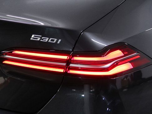 Used 2026 BMW 530i 530i image 7