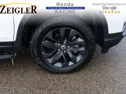 Used 2025 Honda Ridgeline Sport image 8