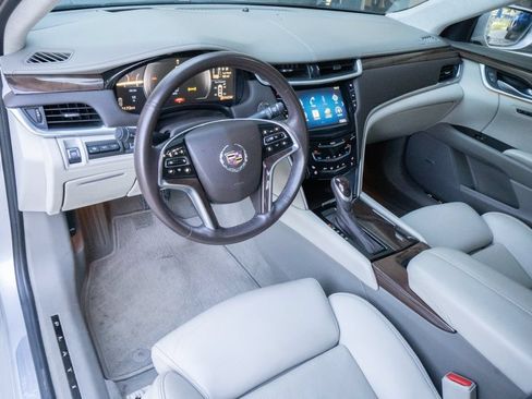Used 2014 Cadillac XTS Platinum FWD image 9