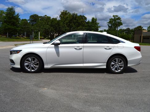 Used 2021 Honda Accord LX image 5