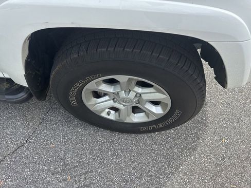 Used 2020 Toyota 4Runner SR5 image 6