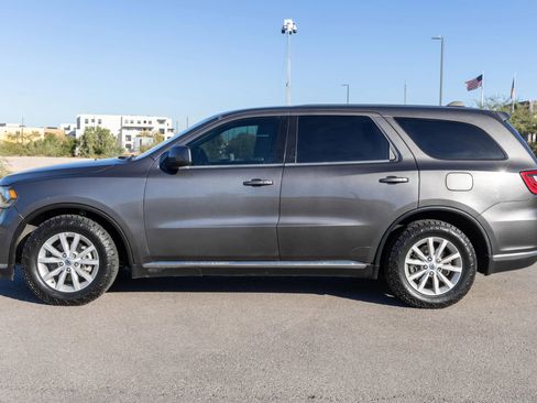 Used 2020 Dodge Durango SXT w/ 3rd Row Seating Group RWD image 2