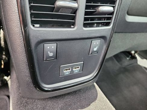 Used 2020 Dodge Charger GT w/ Plus Group RWD image 9