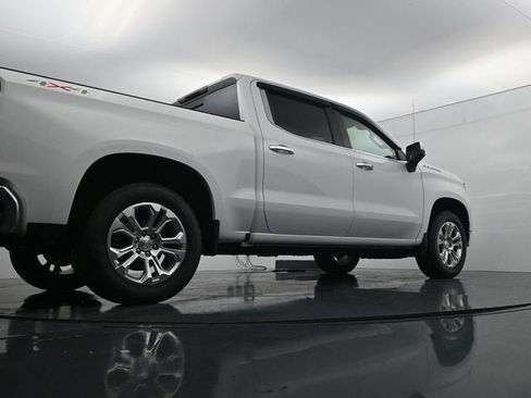 Used 2024 Chevrolet Silverado 1500 LTZ w/ LTZ Convenience Package II AWD/4WD image 37