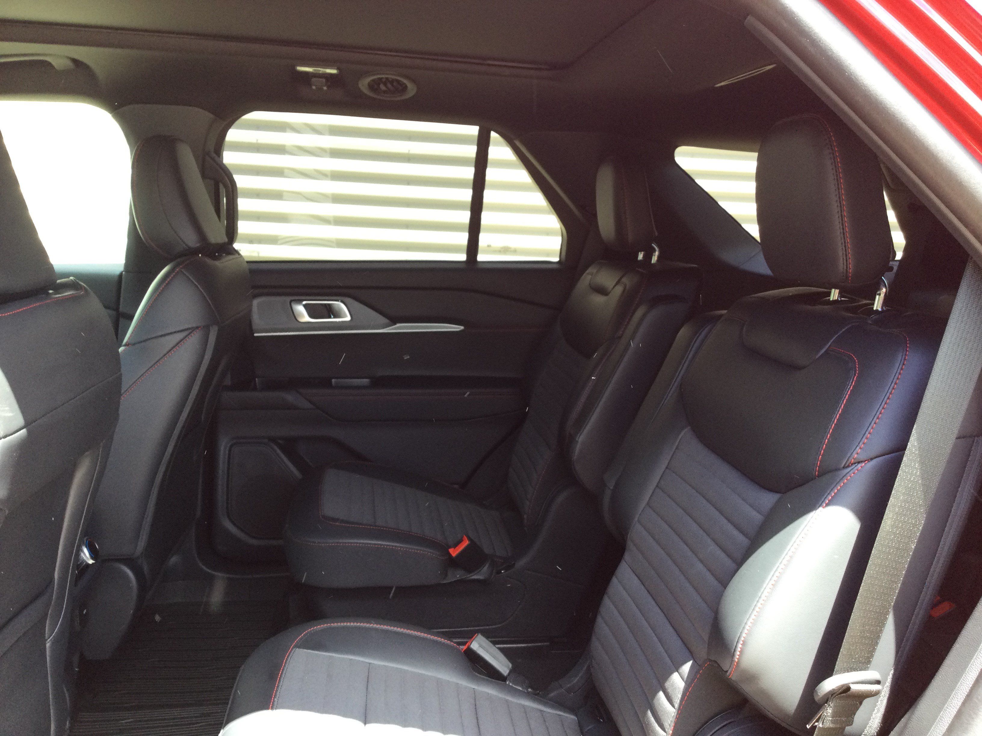 Used 2025 Ford Explorer ST-Line AWD/4WD image 8