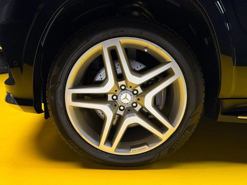 Used 2015 Mercedes-Benz GL 550 4MATIC image 10