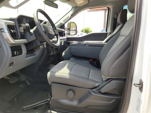 New 2025 Ford F450 XL w/ XL Chrome Package image 29