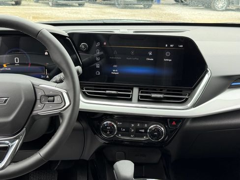 New 2026 Chevrolet Trax LT w/ Midnight Edition FWD image 18