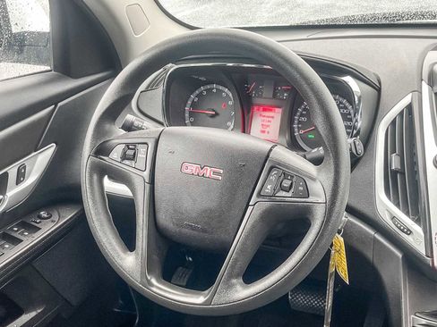 Used 2017 GMC Terrain SLE image 14