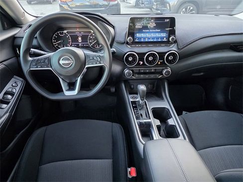 Used 2024 Nissan Sentra SV image 11