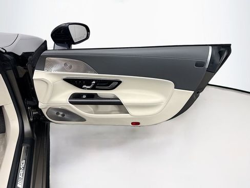 Certified 2022 Mercedes-Benz SL 63 AMG 4MATIC w/ AMG Aerodynamic Package image 22